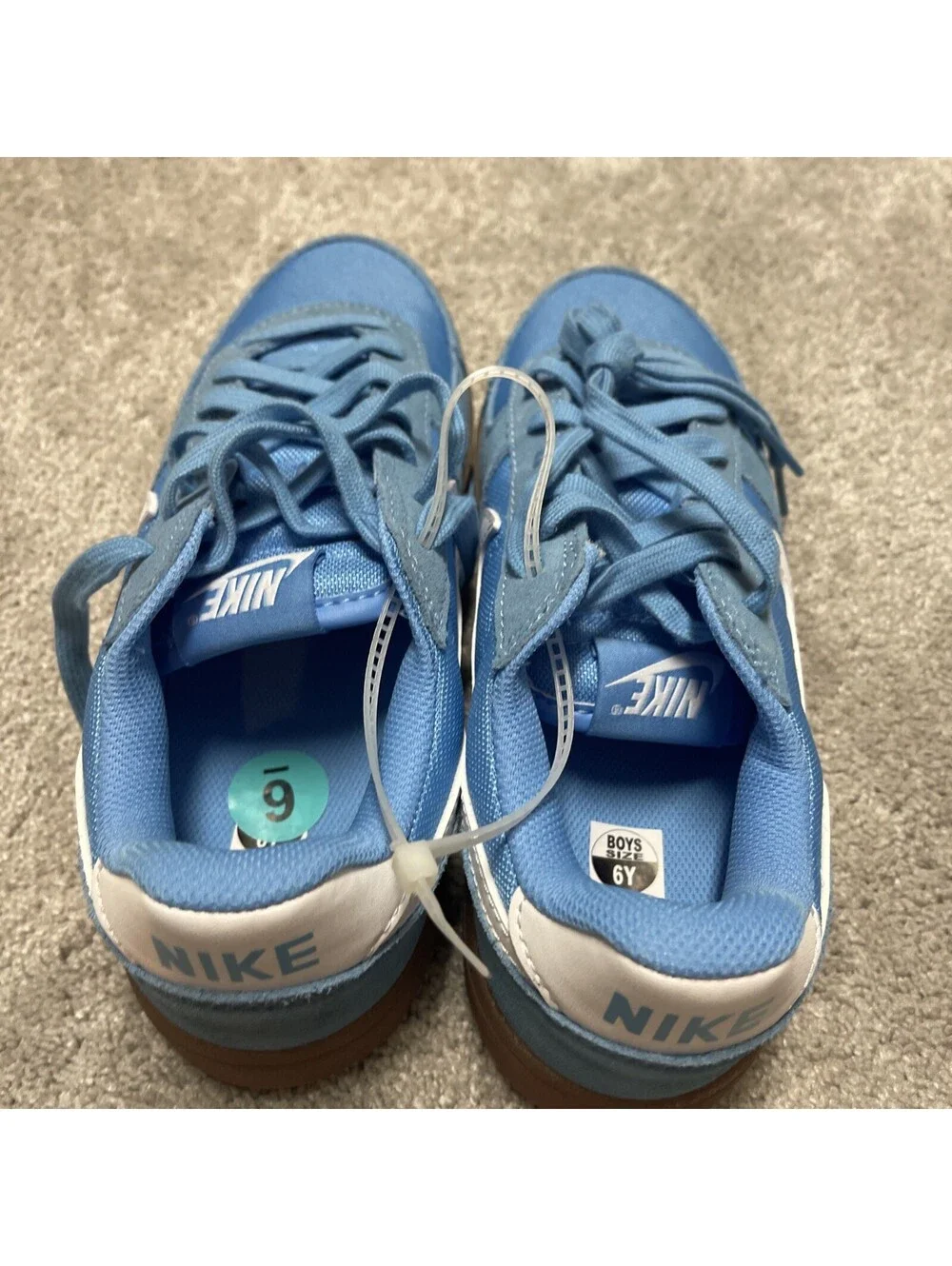 Nike shoes Youth Size 6 NEW